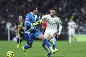 关于姆巴佩连续十二场比赛得分超过惊险取胜，热火挑战极限！的信息