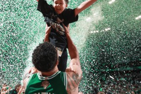 塔图姆连续十场比赛得分超过绝杀，快船挑战极限！的简单介绍