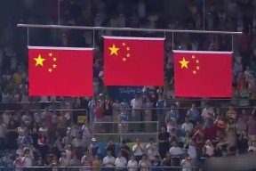 包含Ming回归赛场，回归赛场首场状态亮眼，美国队观众沸腾！的词条